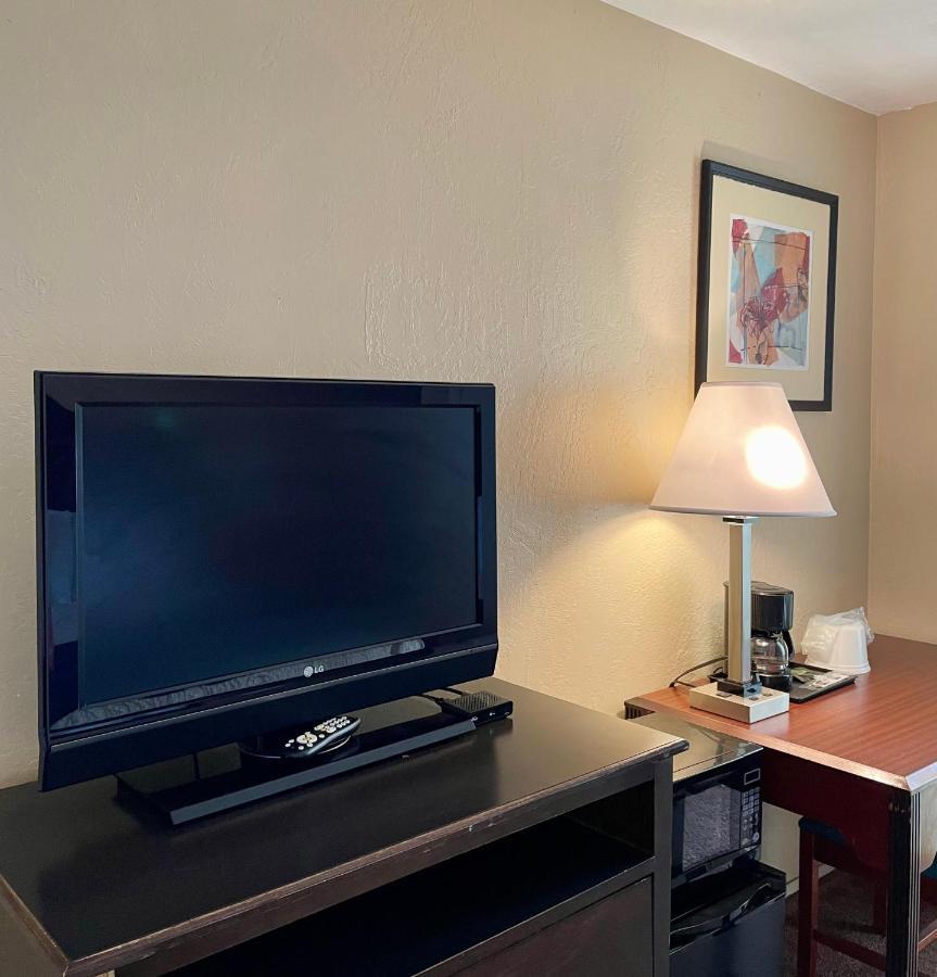 Red Bluff Inn מראה חיצוני תמונה
