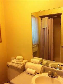 Red Bluff Inn מראה חיצוני תמונה